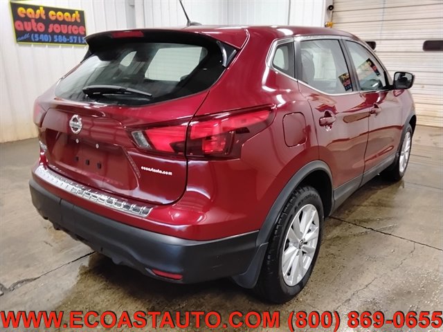 Used 2019 Nissan Rogue Sport S w/ Appearance Package FWD image 3