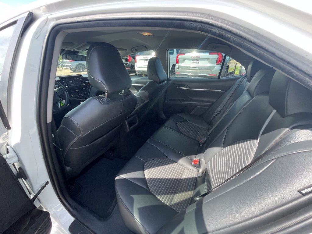 Used 2021 Toyota Camry SE FWD image 22