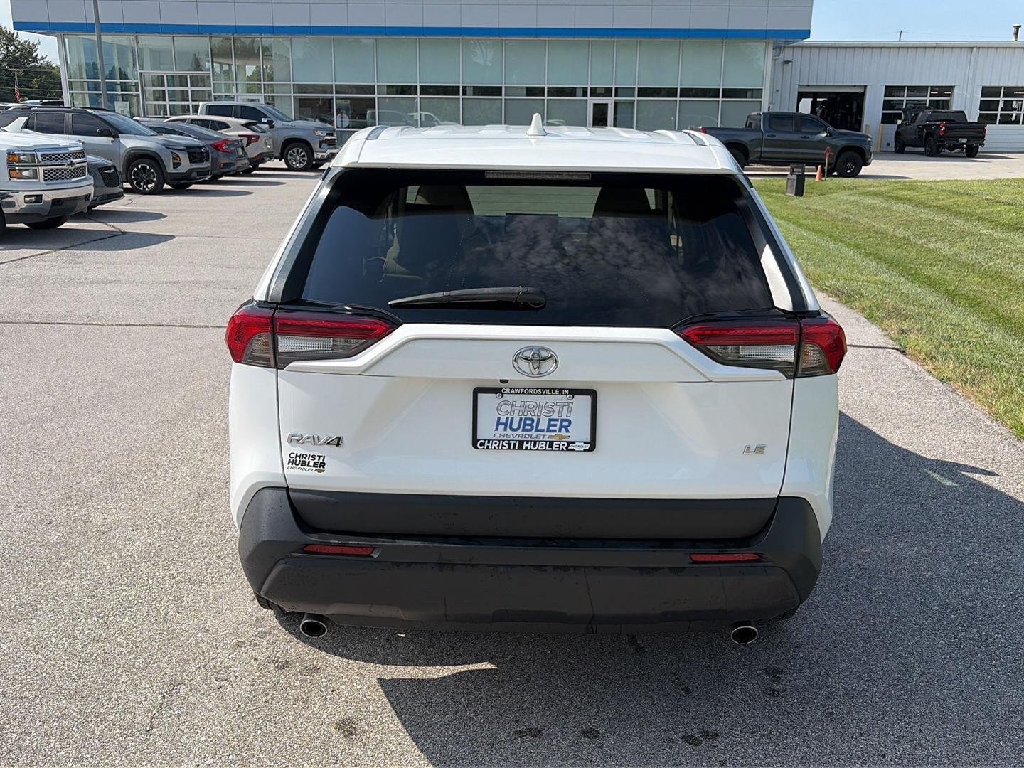 Used 2022 Toyota RAV4 LE FWD image 6
