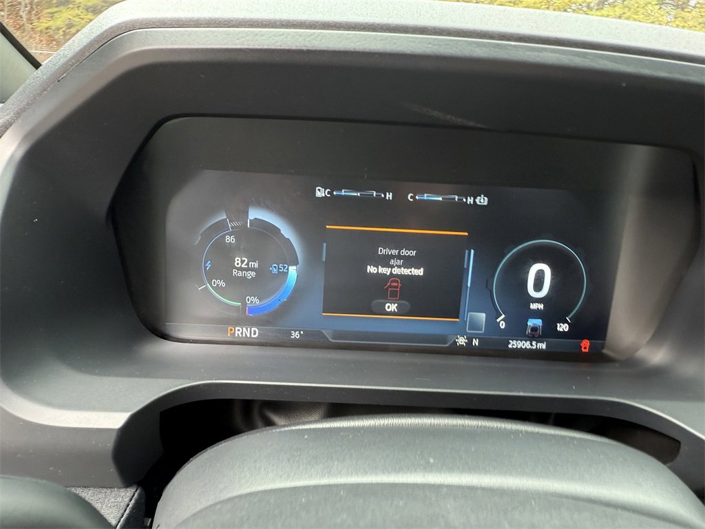 Used 2023 Ford F150 Lightning Lariat image 27