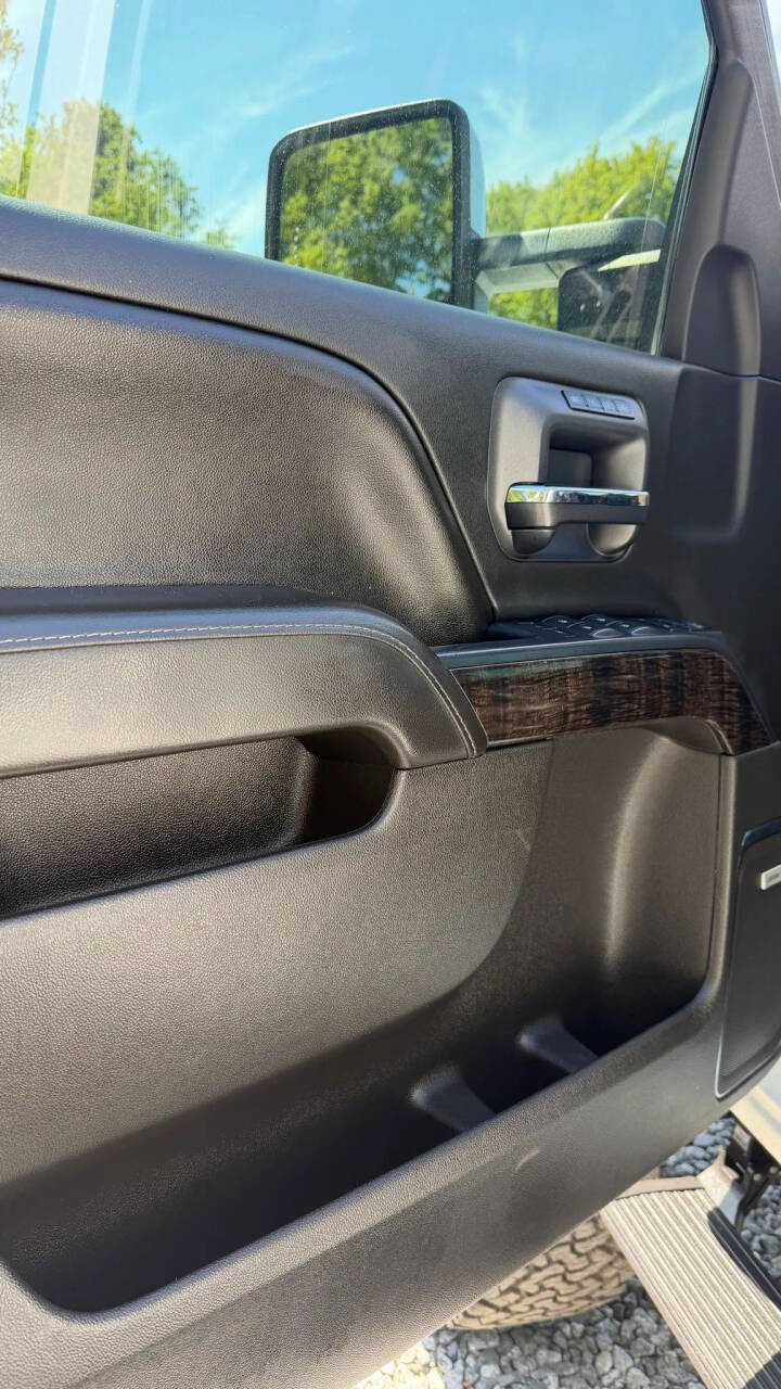 Used 2016 GMC Sierra 2500 Denali w/ Duramax Plus Package image 12