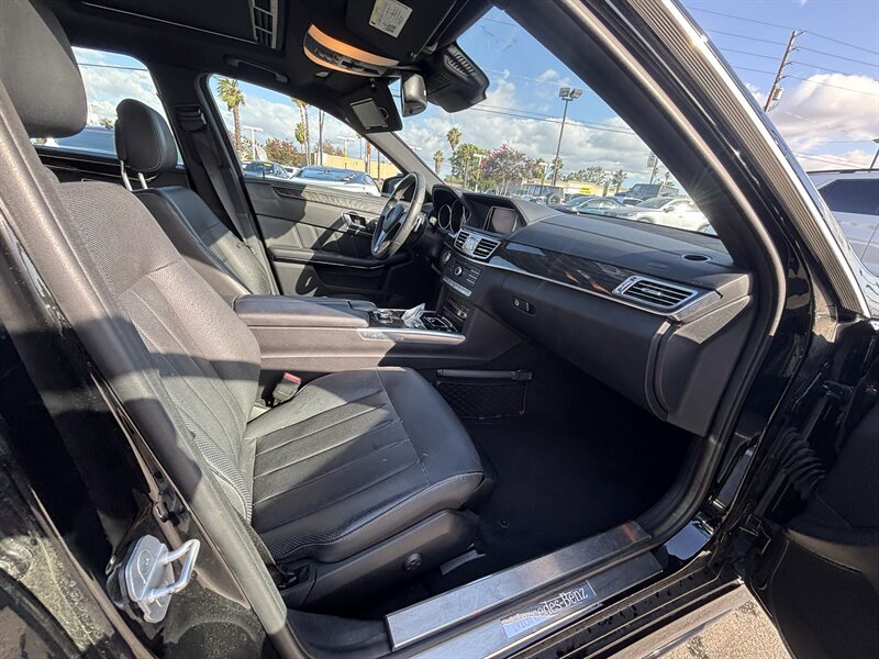 Used 2016 Mercedes-Benz E 400 Sedan image 20