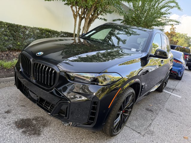 New 2026 BMW X5 xDrive40i w/ M Sport Package AWD/4WD image 3