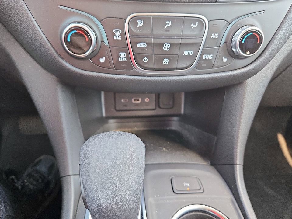 Used 2024 Chevrolet Equinox LT w/ LPO, Floor Liner Package image 26