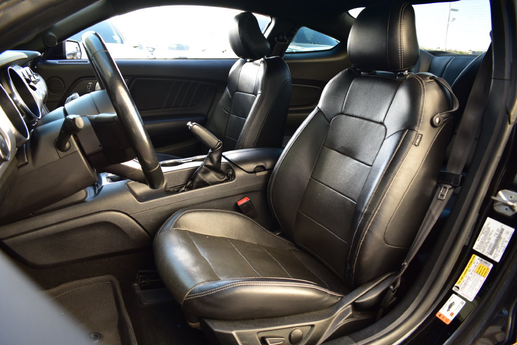 Used 2020 Ford Mustang GT Premium RWD image 17