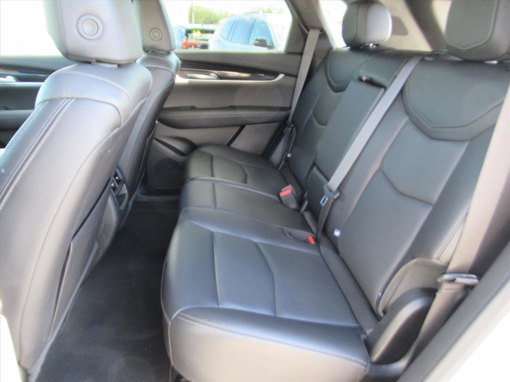 Used 2025 Cadillac XT5 Premium Luxury image 28
