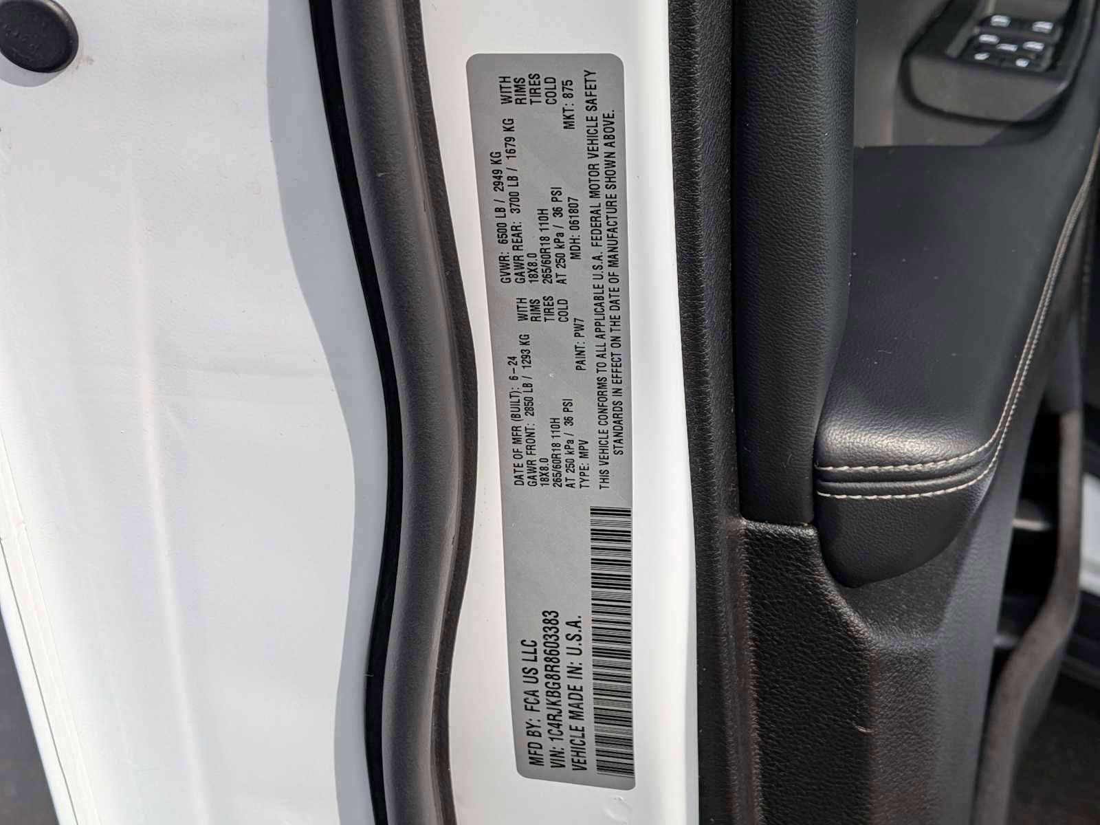 Used 2024 Jeep Grand Cherokee L Limited w/ Luxury Tech Group II image 28