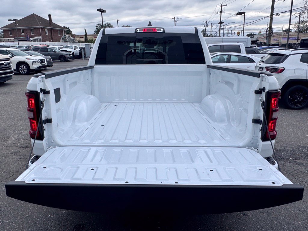 New 2026 RAM 1500 Express AWD/4WD image 7