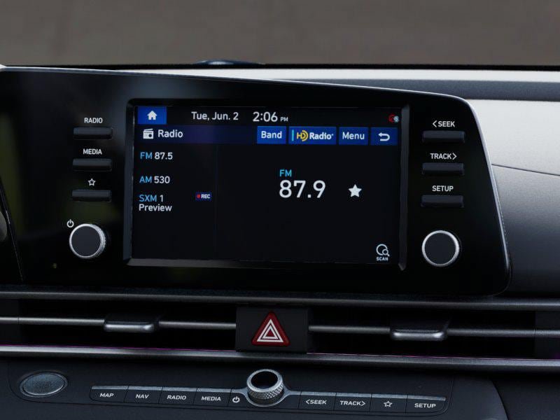New 2026 Hyundai Elantra Hybrid FWD image 13