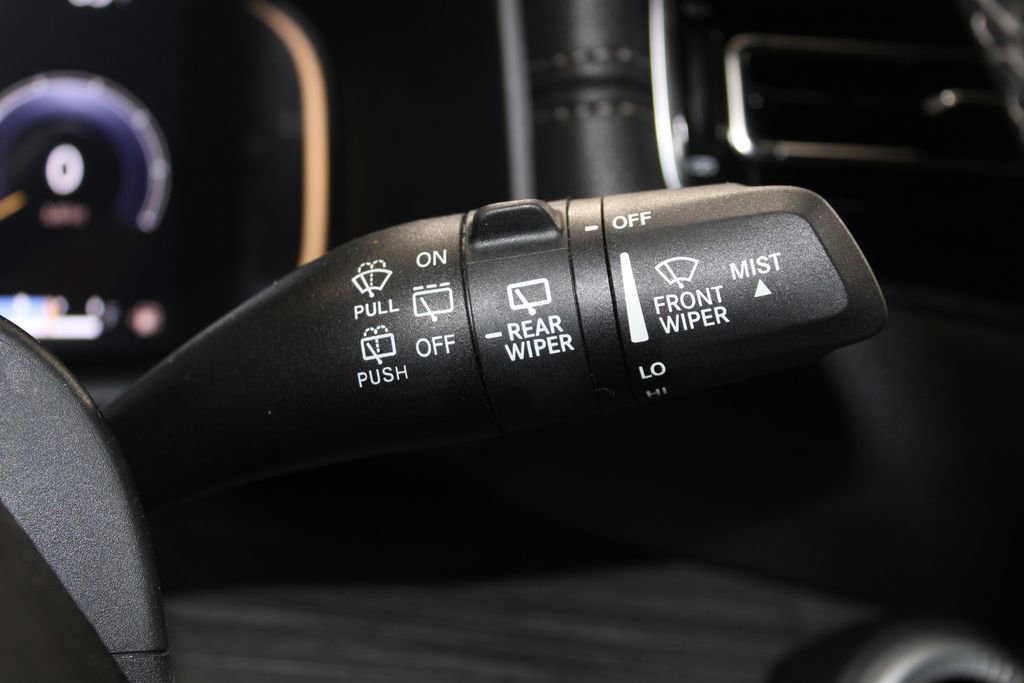 Used 2023 Jeep Wagoneer L Series II image 39