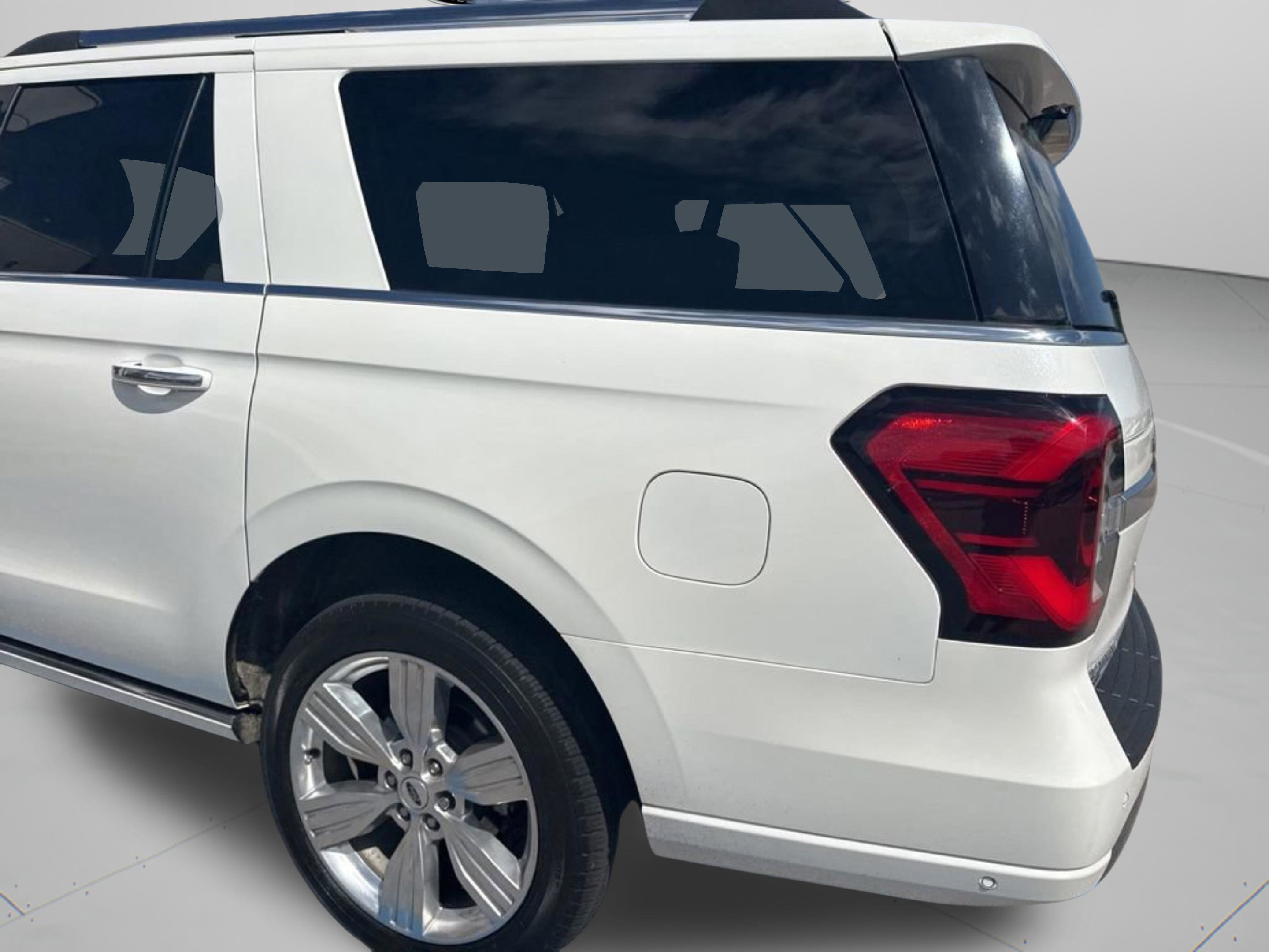 Used 2024 Ford Expedition Max Platinum AWD/4WD image 15