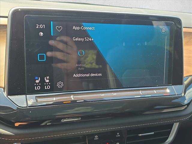 Certified 2024 Volkswagen Atlas SE w/ Panoramic Sunroof Package AWD/4WD image 13