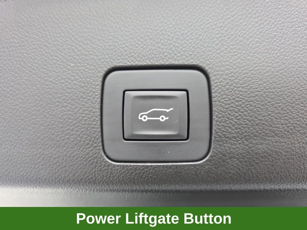 Used 2025 Buick Encore GX Avenir w/ Avenir Technology Package AWD/4WD image 59