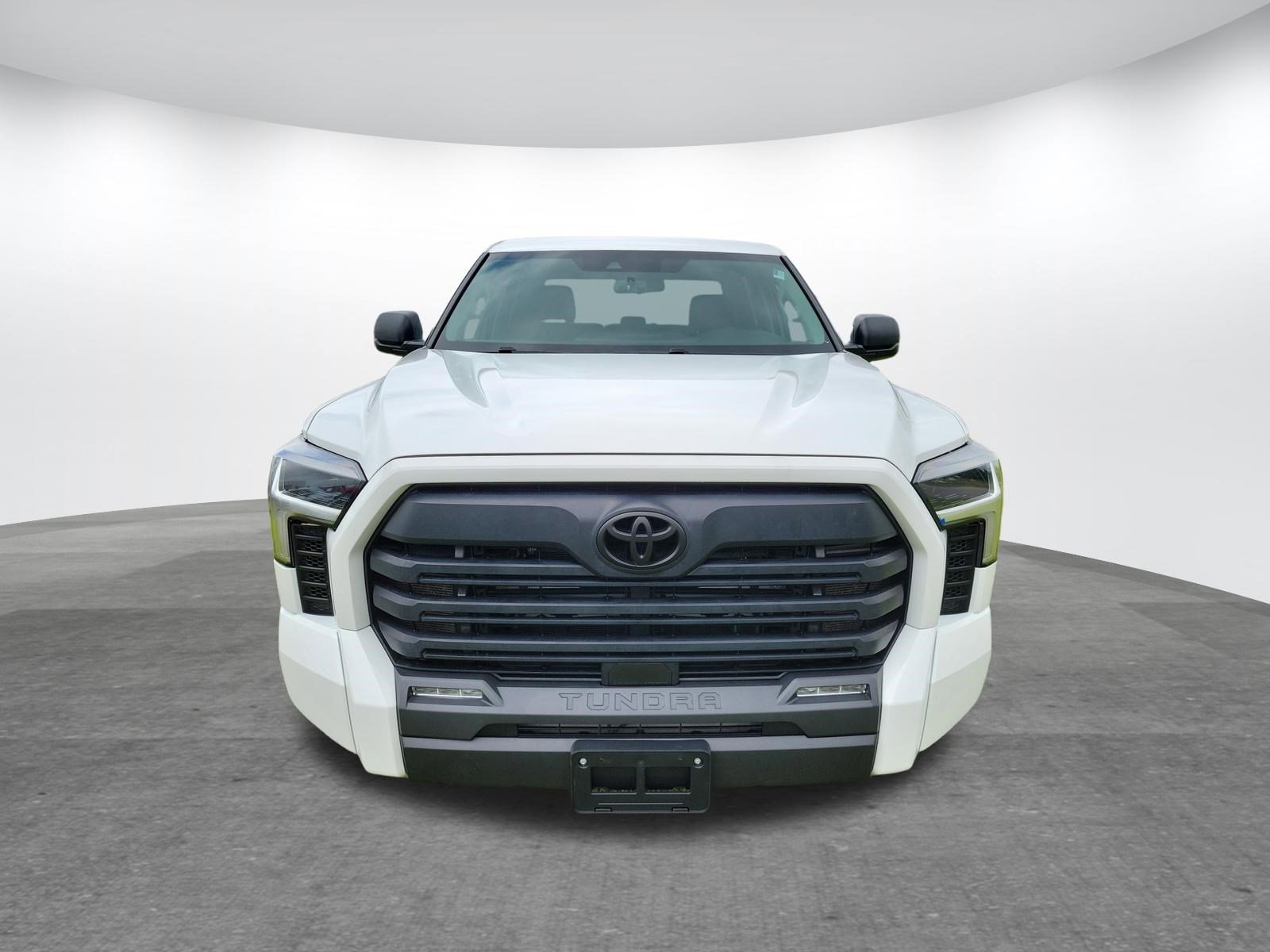 Used 2023 Toyota Tundra SR5 AWD/4WD image 2
