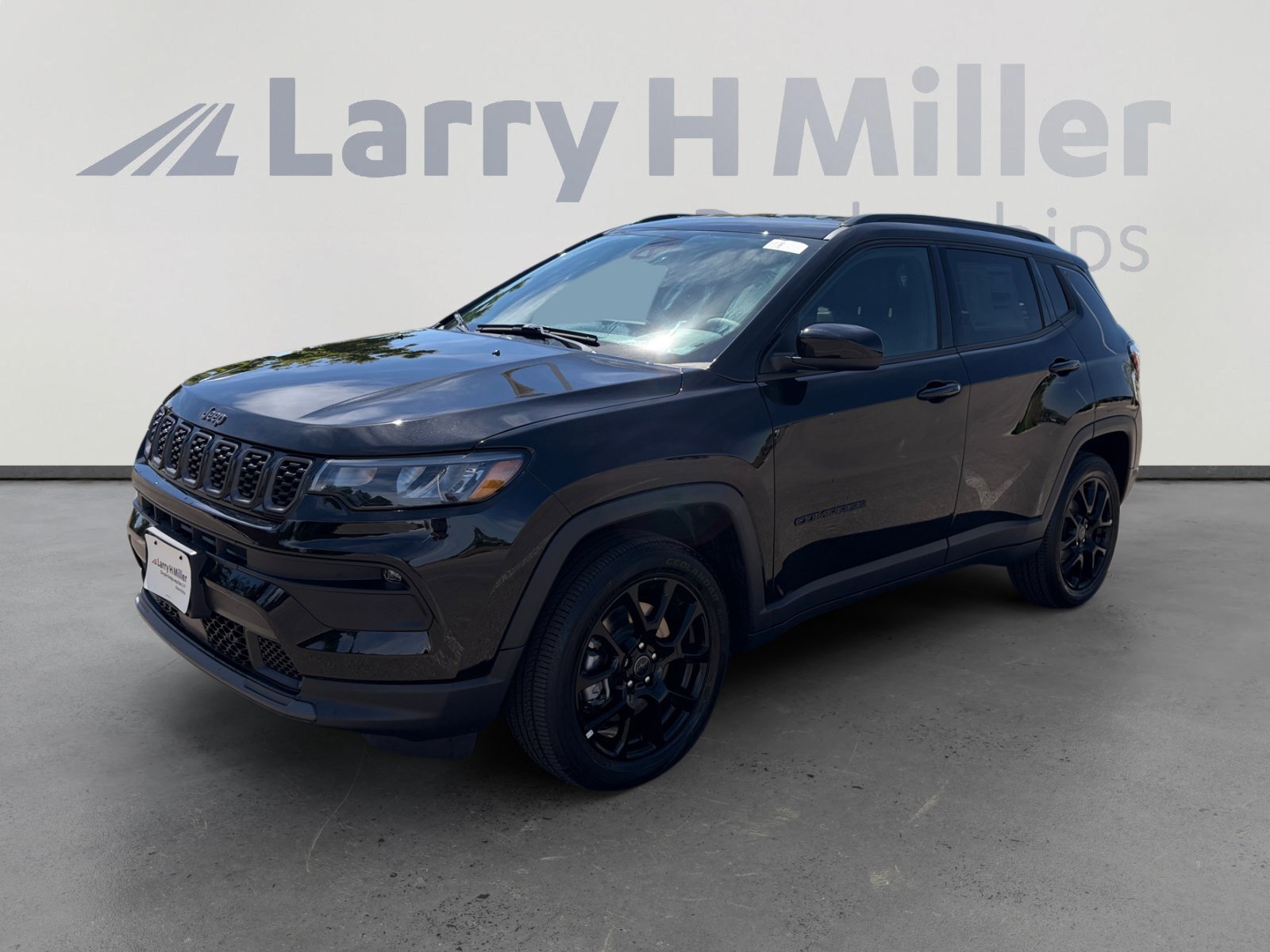 New 2026 Jeep Compass Latitude w/ Quick Order Package 29K AWD/4WD image 1