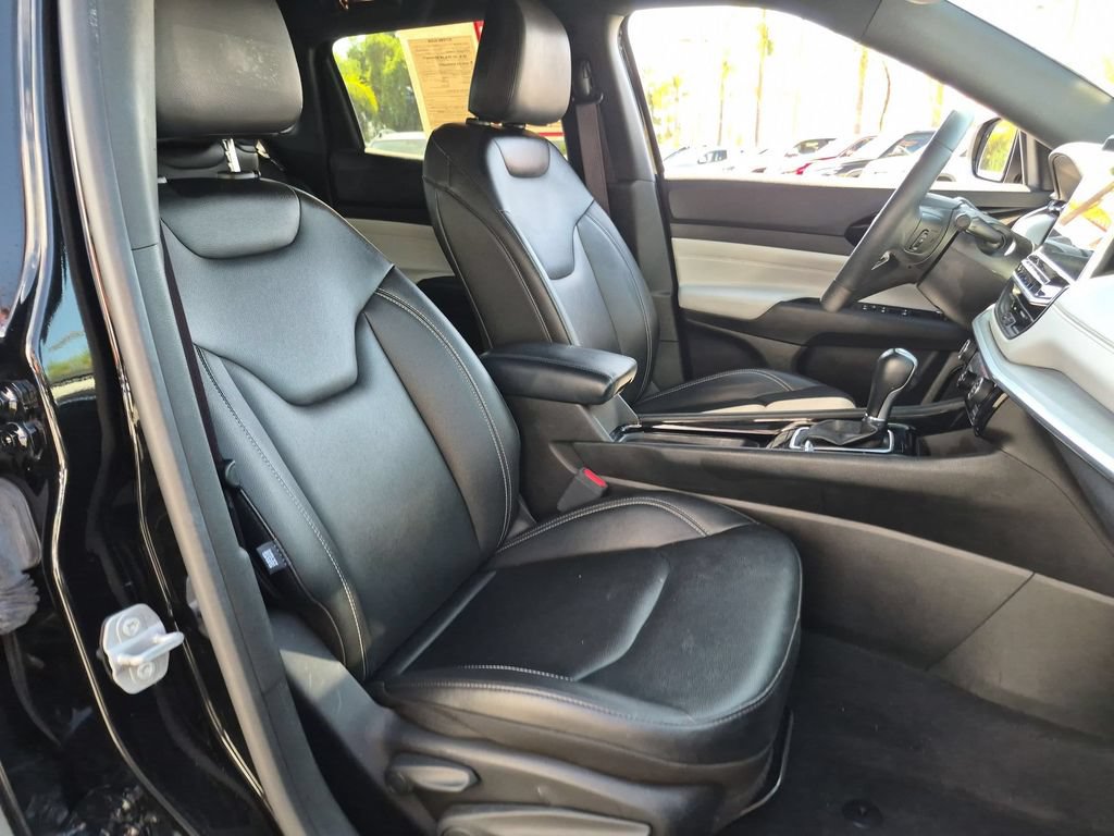 Used 2025 Jeep Compass Limited AWD/4WD image 31