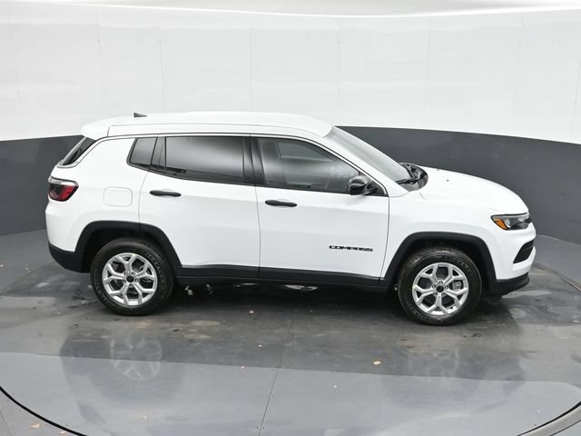 Used 2025 Jeep Compass Sport AWD/4WD image 31