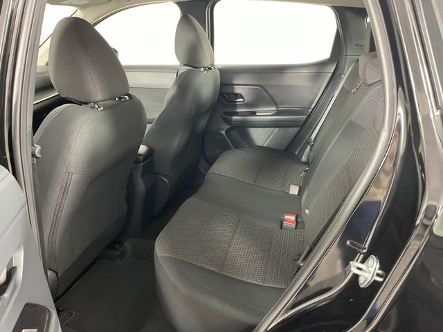 Used 2025 Nissan Kicks S AWD/4WD image 16