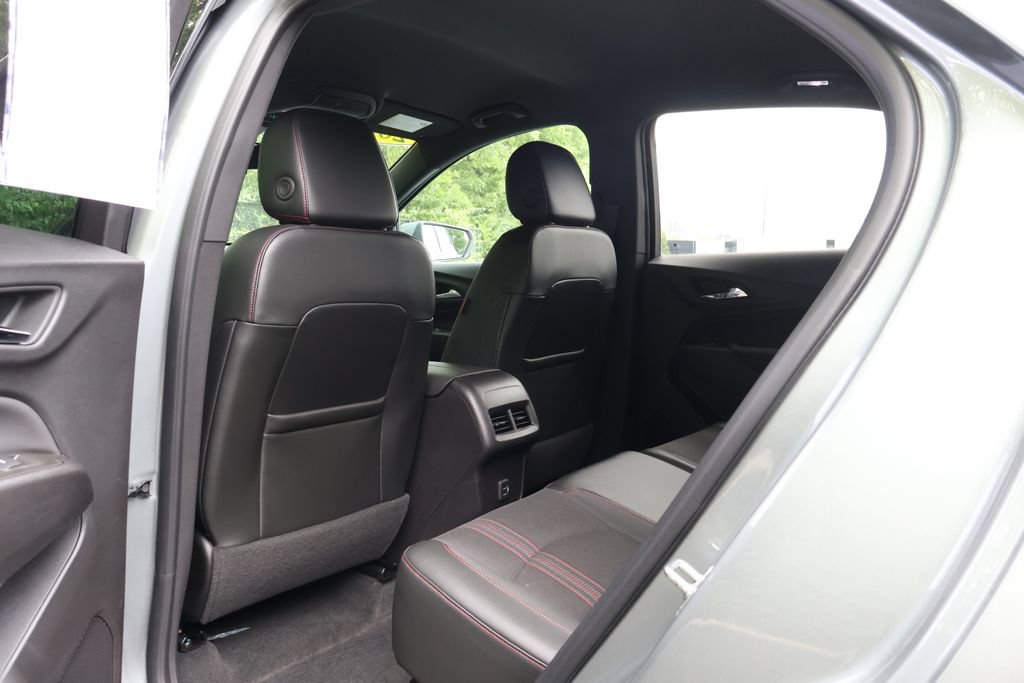 Used 2024 Chevrolet Equinox RS FWD image 45