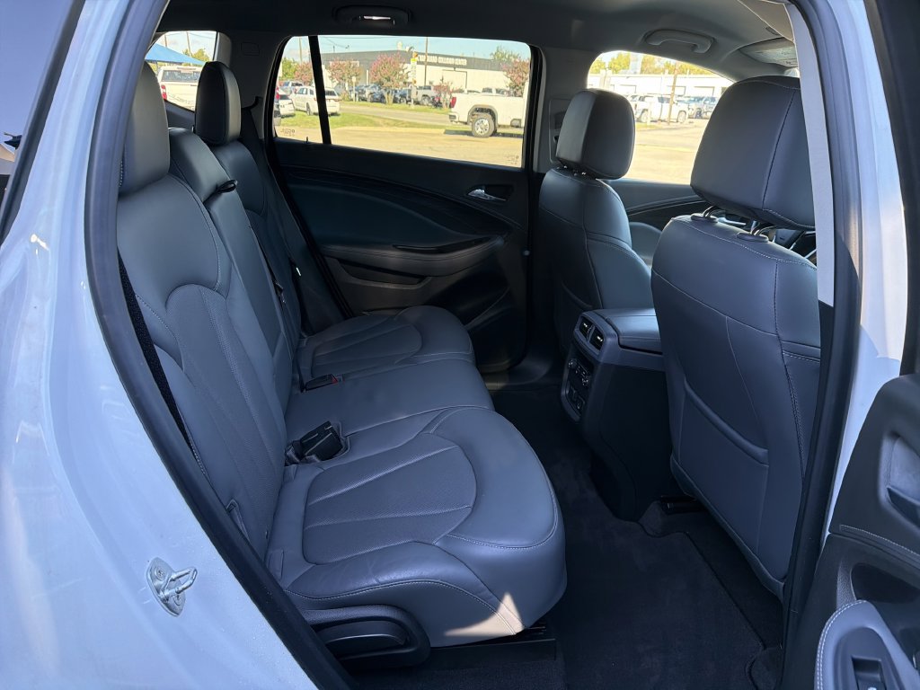 Used 2020 Buick Envision Essence FWD image 16