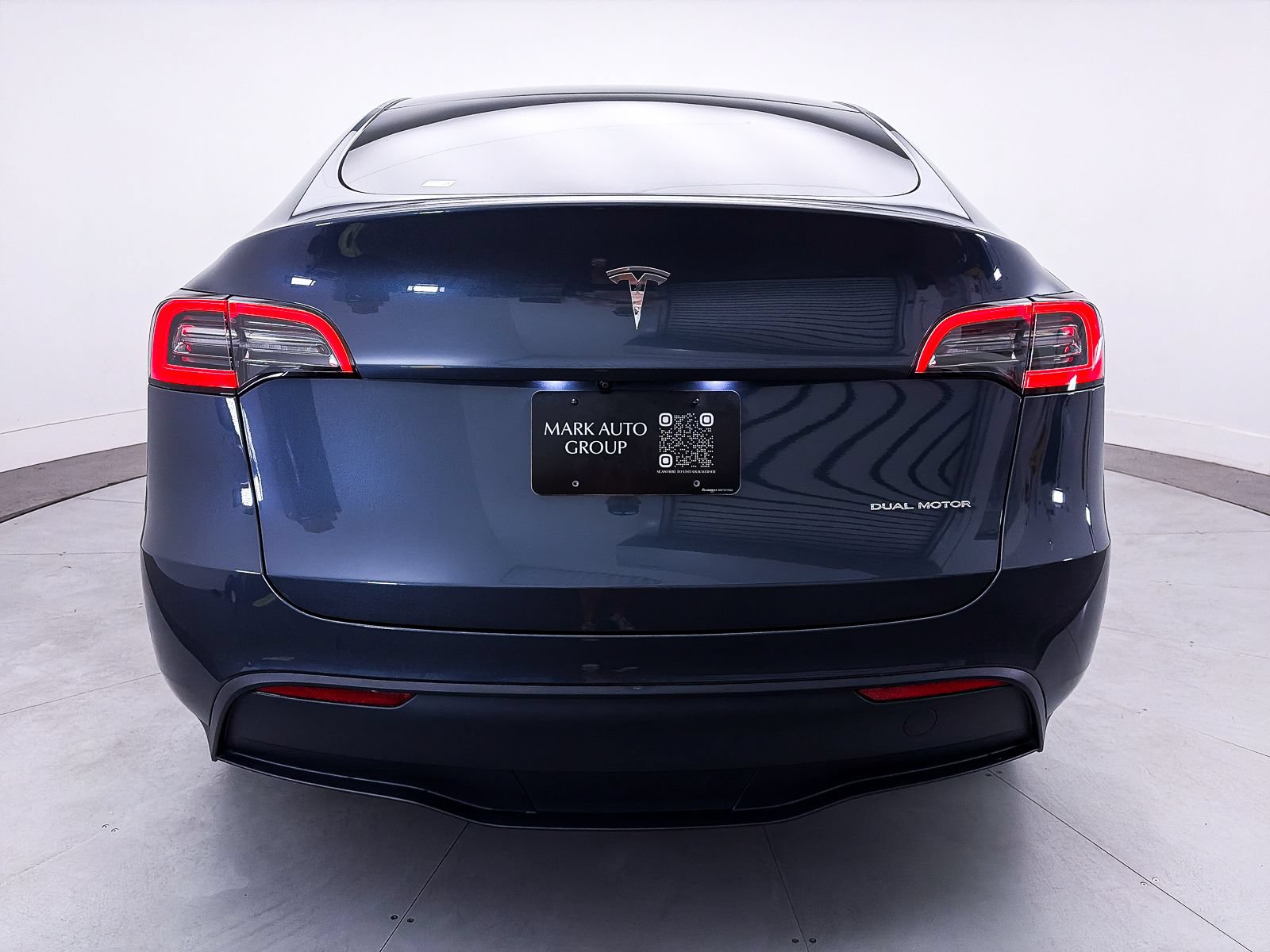 Used 2023 Tesla Model Y Long Range AWD/4WD image 15