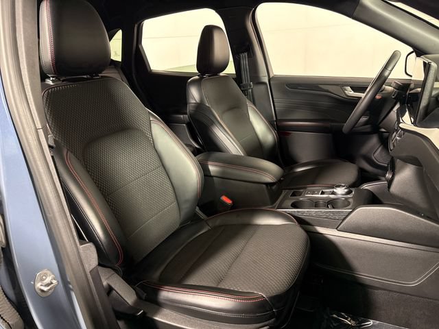 Used 2023 Ford Escape ST-Line w/ Tech Pack #1 AWD/4WD image 14