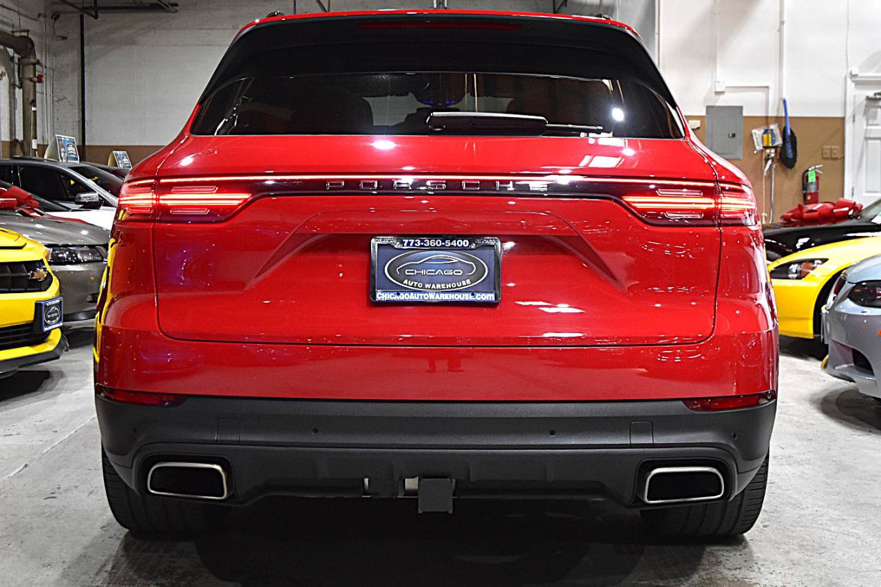 Used 2021 Porsche Cayenne AWD/4WD image 5