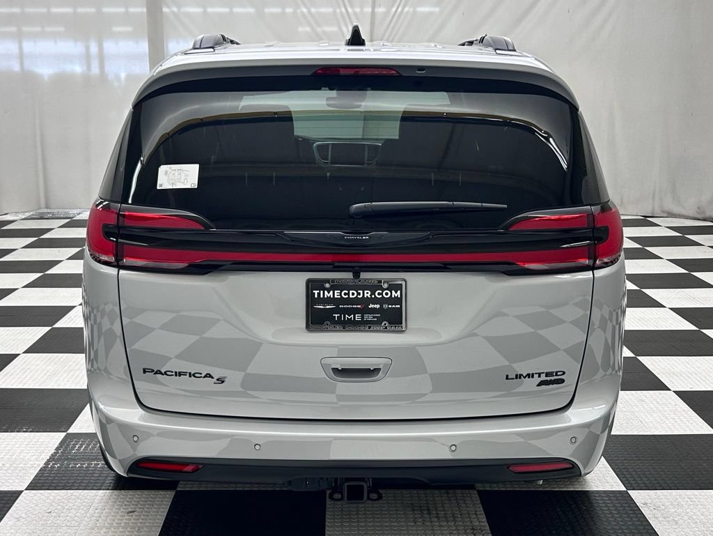 New 2026 Chrysler Pacifica Limited w/ S Appearance Package AWD/4WD image 6