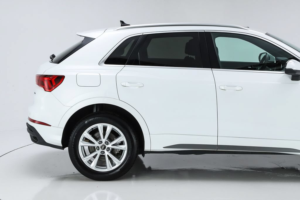 Used 2025 Audi Q3 2.0T Premium Plus w/ Premium Plus Package AWD/4WD image 15