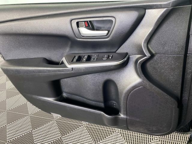 Used 2017 Toyota Camry LE FWD image 21