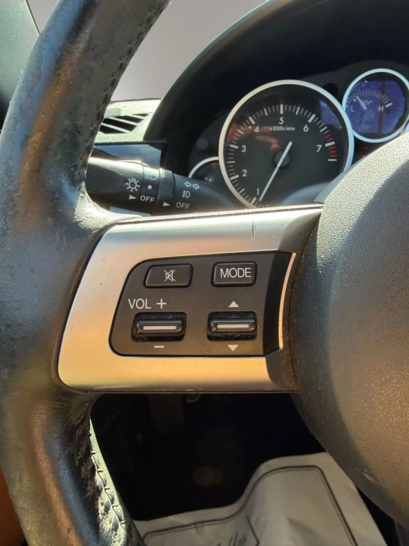 Used 2006 MAZDA MX-5 Miata Grand Touring RWD image 16