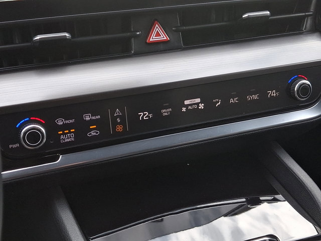 Used 2023 Kia Sportage EX image 15