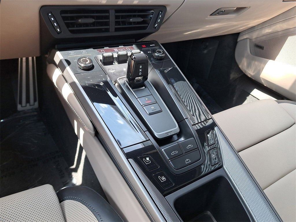 Certified 2025 Porsche 911 Carrera image 33