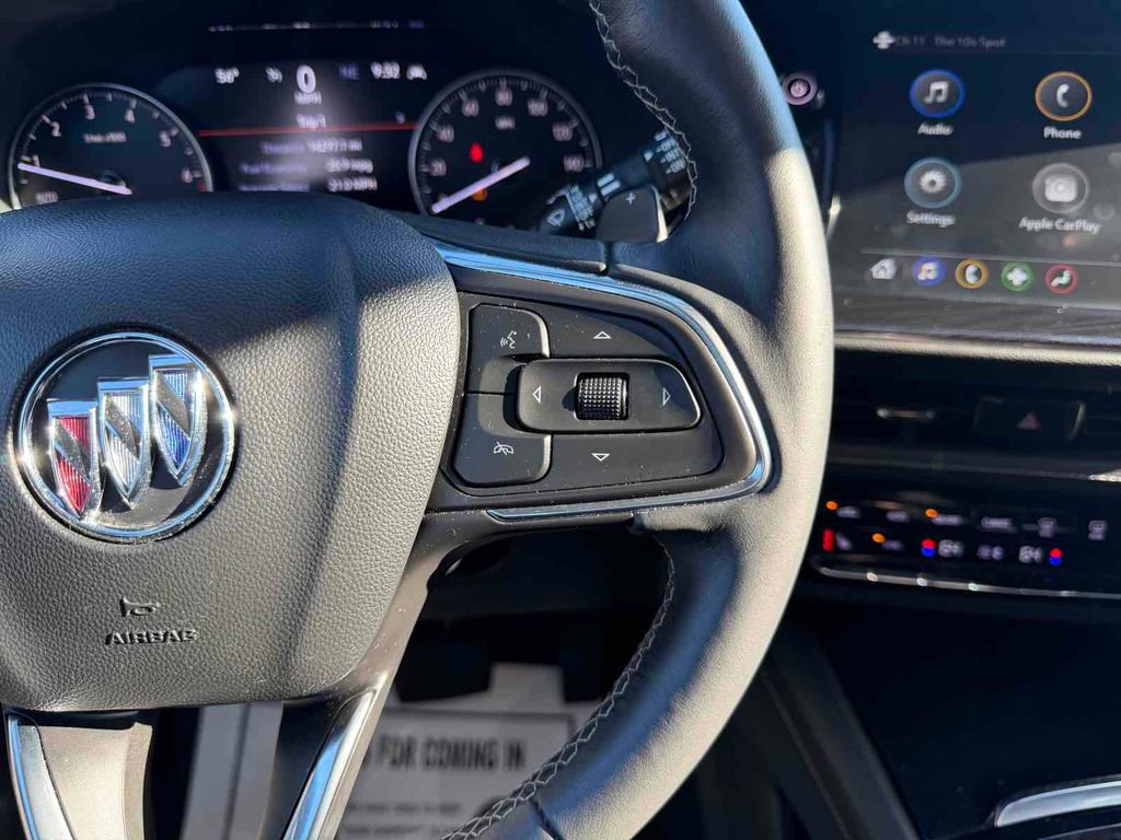 Used 2023 Buick Envision Essence image 23