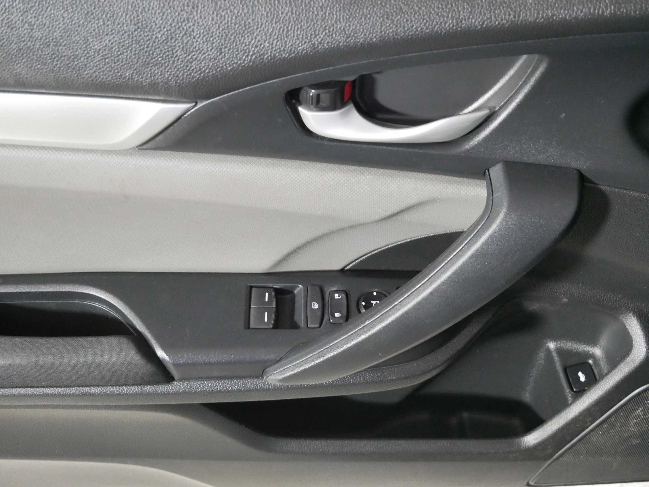 Used 2016 Honda Civic LX-P image 19