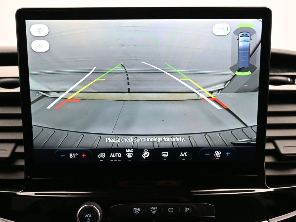 Used 2023 Ford Transit 350 XLT image 21