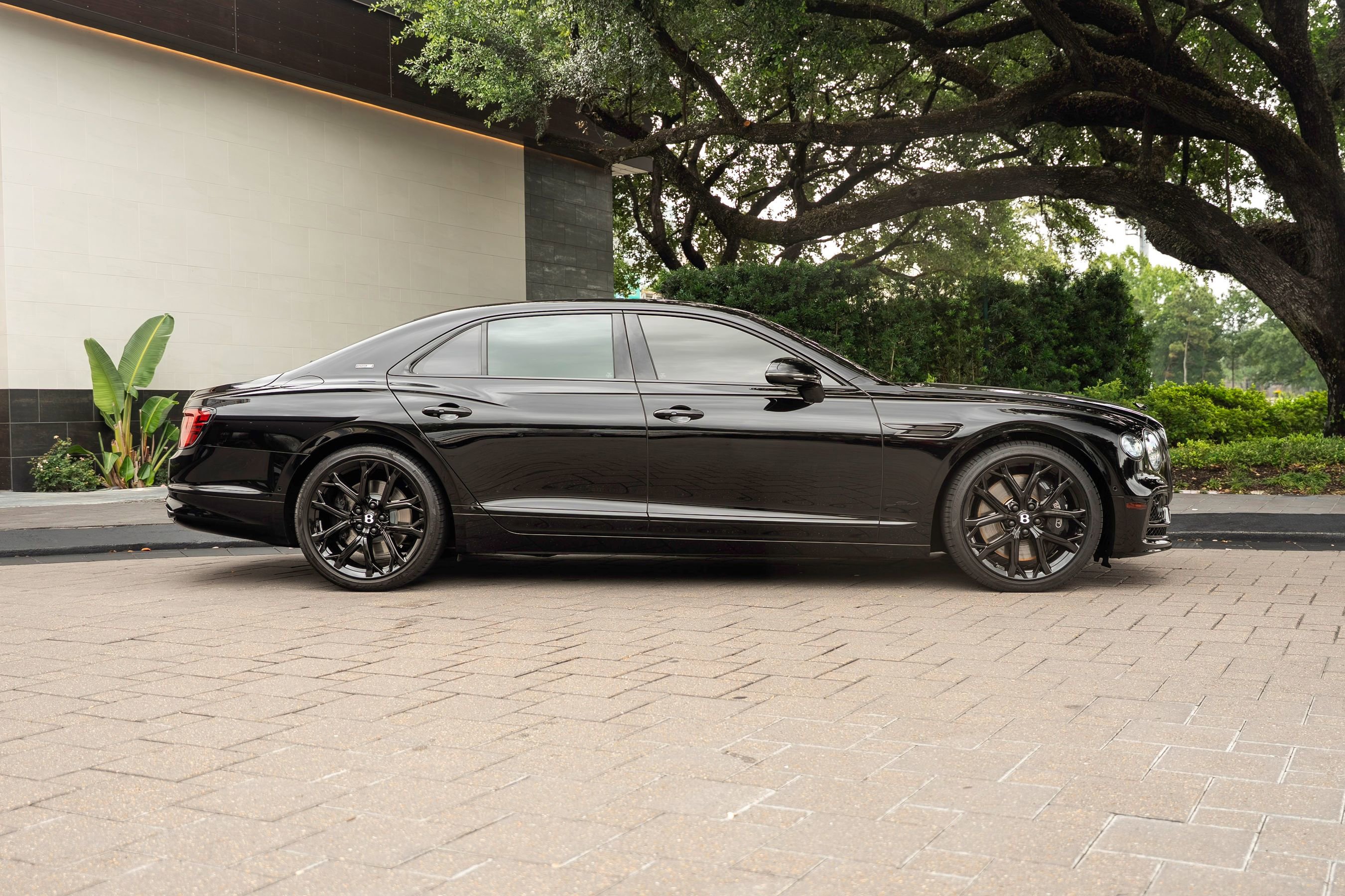 Used 2024 Bentley Flying Spur W12 AWD/4WD image 5