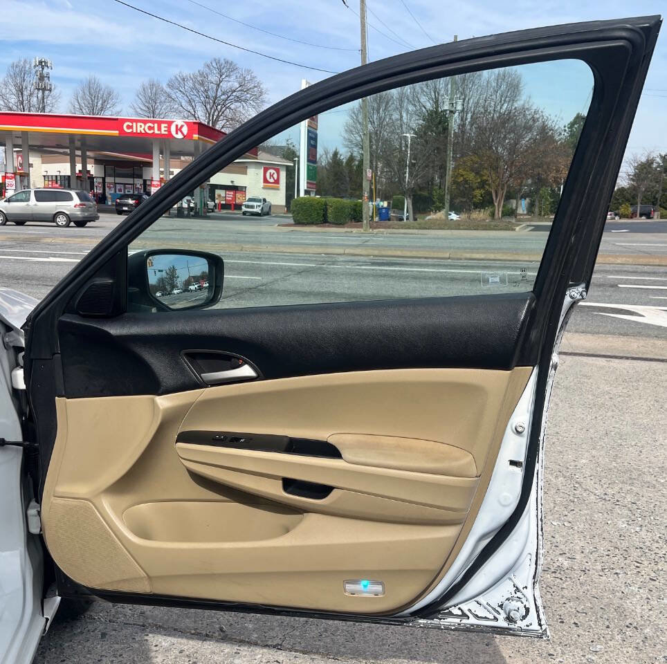 Used 2012 Honda Accord SE image 17