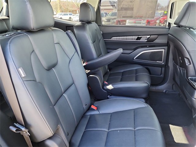 New 2025 Kia Telluride EX w/ EX Captain's Chair Package image 18