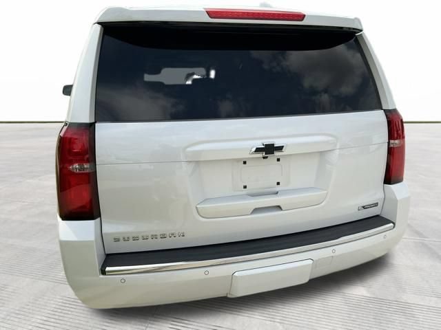 Used 2017 Chevrolet Suburban Premier AWD/4WD image 9