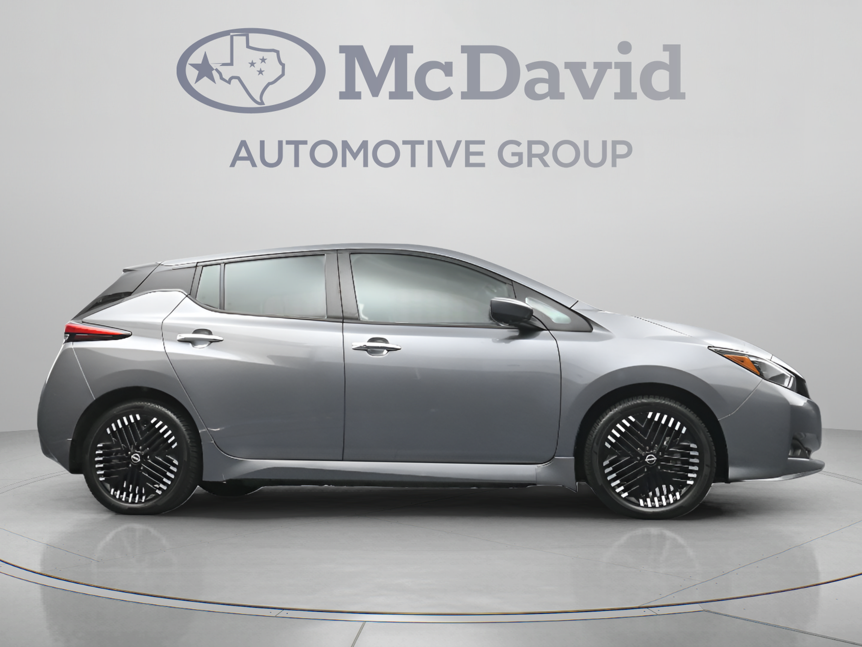 Used 2025 Nissan Leaf SV Plus FWD image 31
