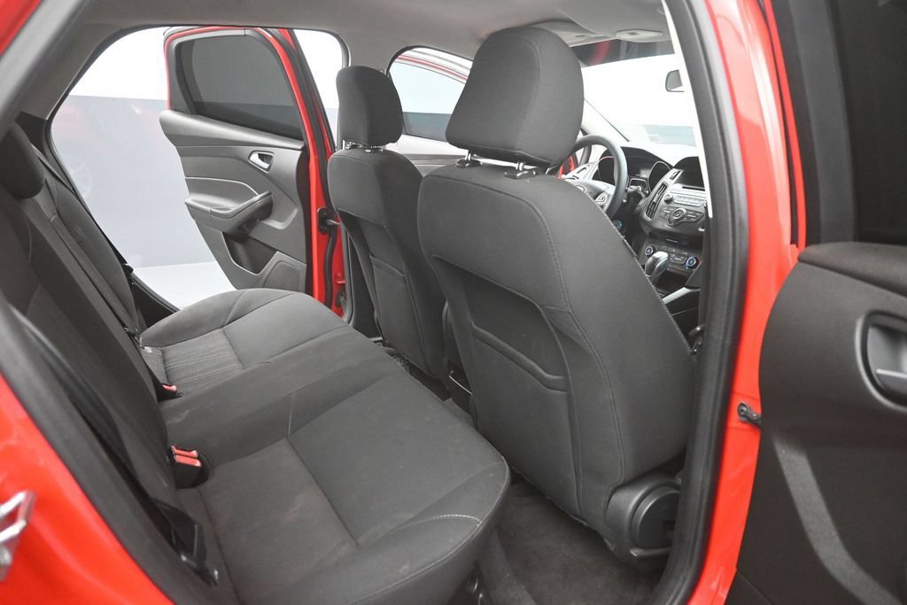 Used 2016 Ford Focus SE FWD image 21