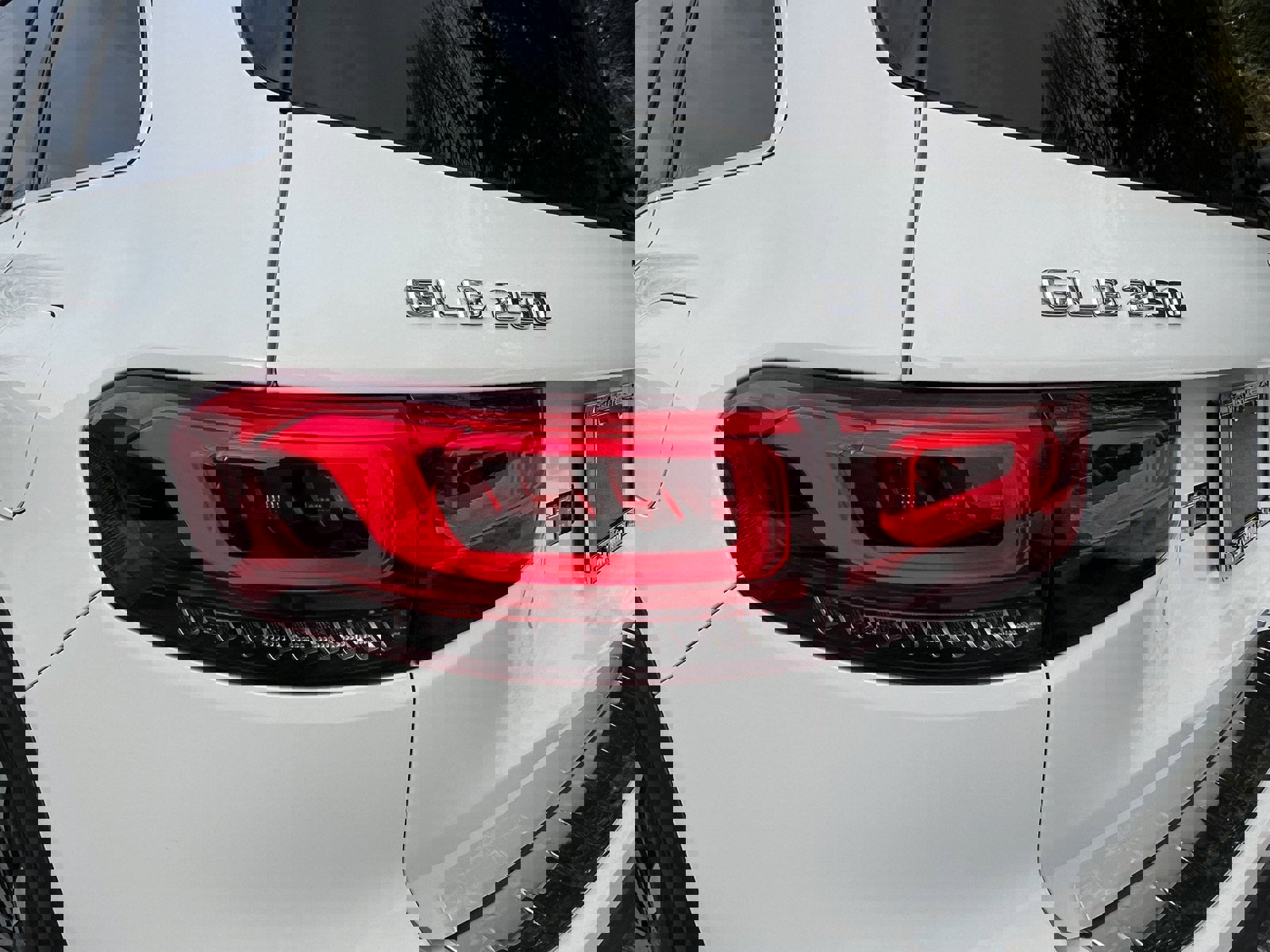 Used 2022 Mercedes-Benz GLB 250 4MATIC image 81