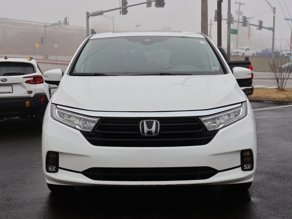 Used 2024 Honda Odyssey EX-L image 2