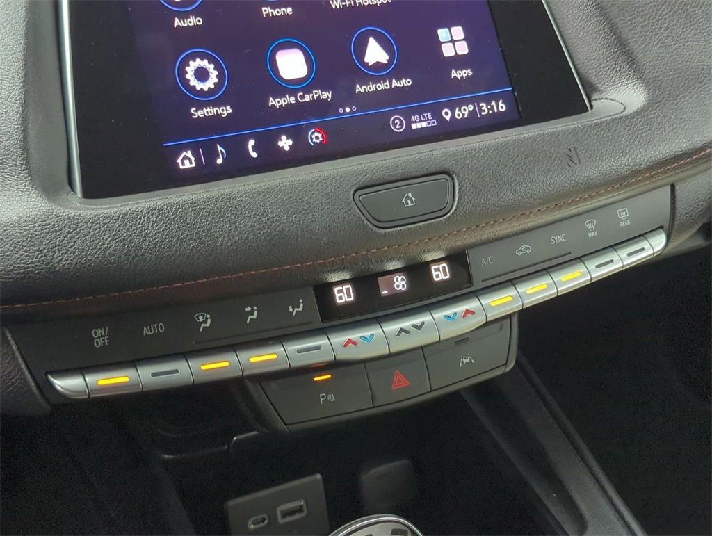 Used 2020 Cadillac XT4 Sport w/ Driver Awareness Package image 12