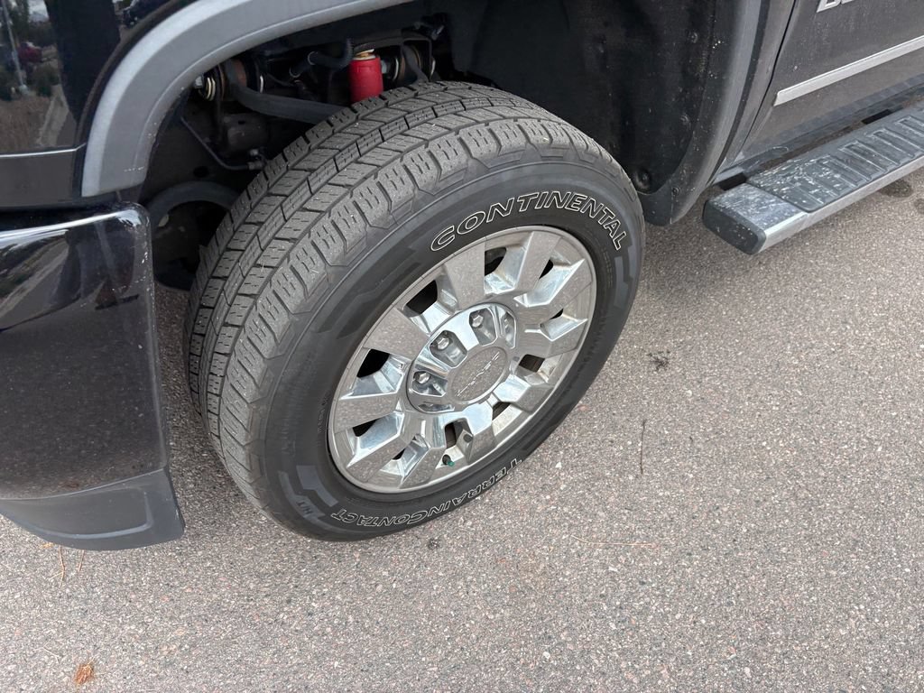 Used 2019 GMC Sierra 2500 Denali w/ Duramax Plus Package AWD/4WD image 10