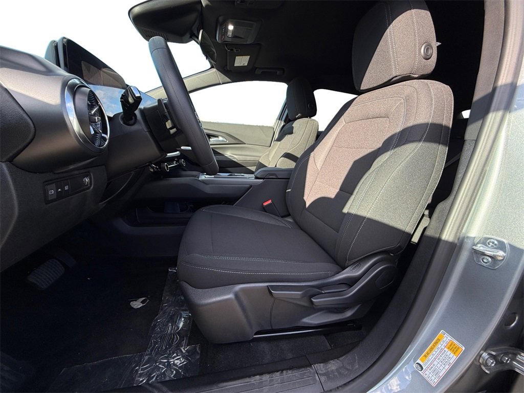 New 2026 Chevrolet Equinox EV LT w/ Midnight Package image 9