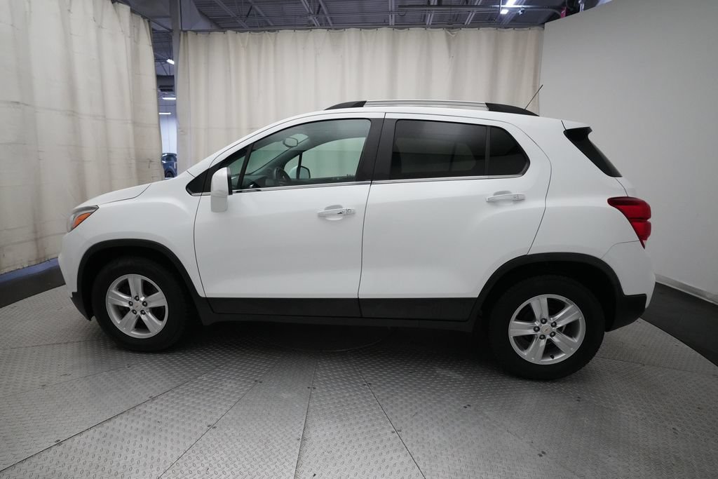 Used 2018 Chevrolet Trax LT w/ LT Convenience Package FWD image 23