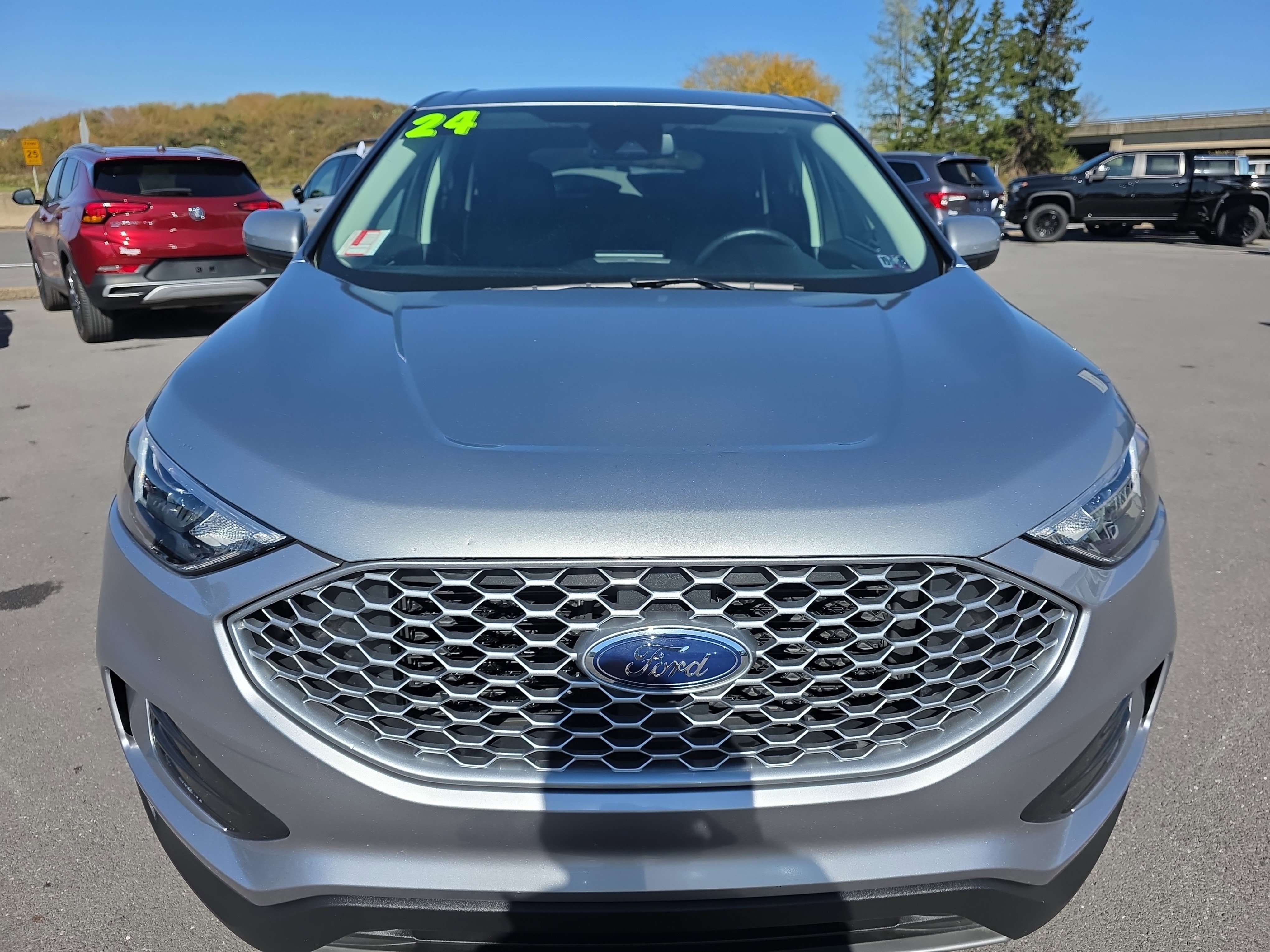 Used 2024 Ford Edge SEL image 8