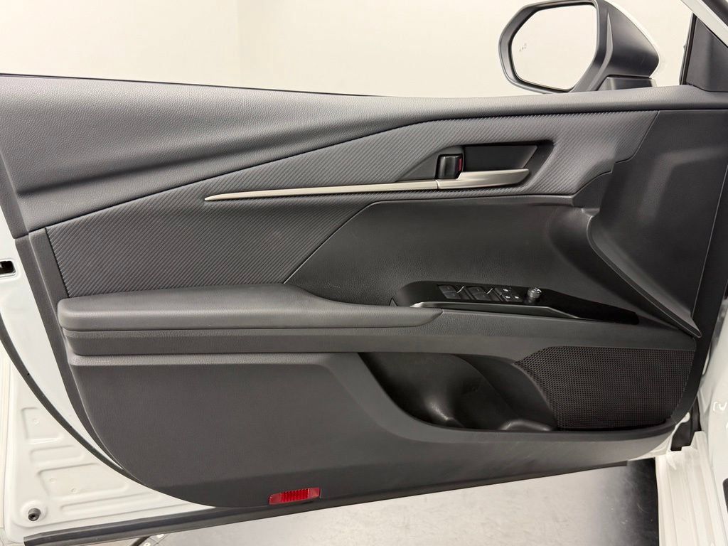 Used 2026 Toyota Camry SE FWD image 19